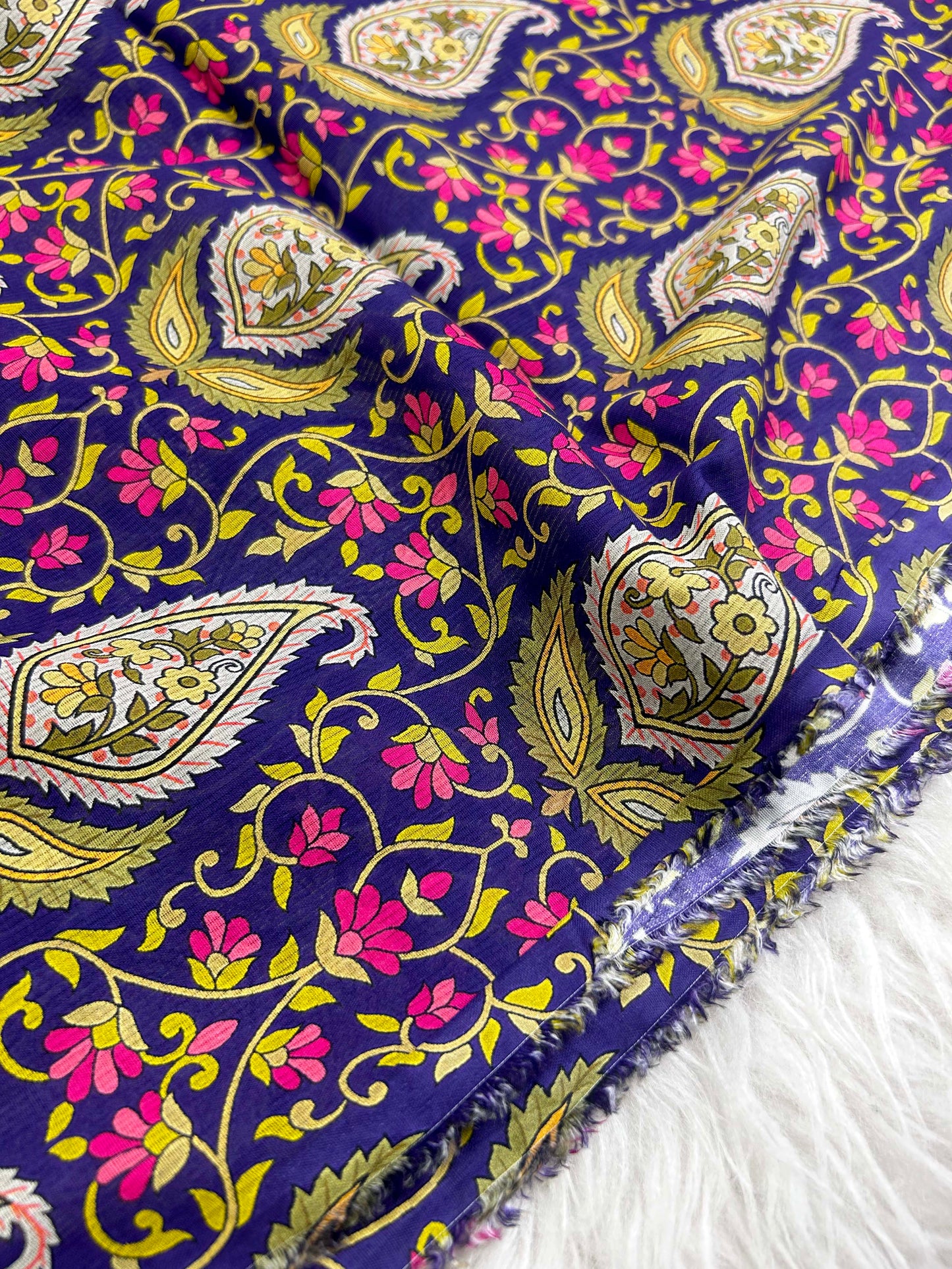2Piece – Printed Lawn L2P1033