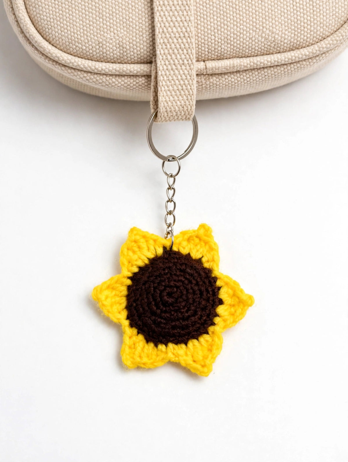 Handmade Sunflower Crochet Keychain – Cute Yellow Flower Bag Charm for Women