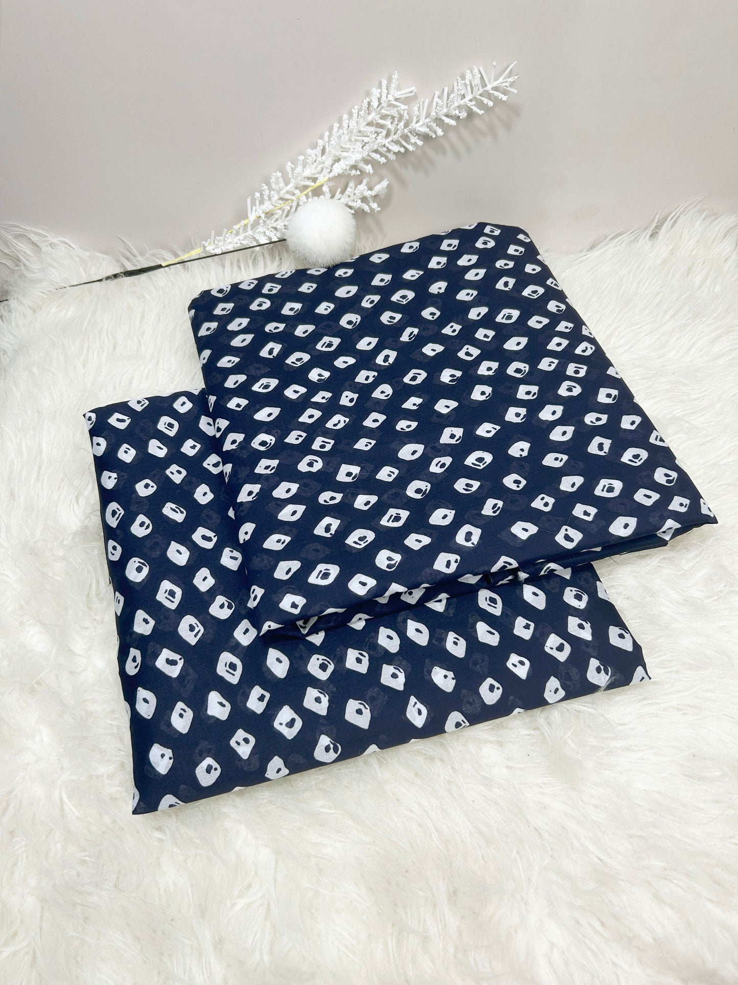 2Piece – Printed Lawn L2P1004