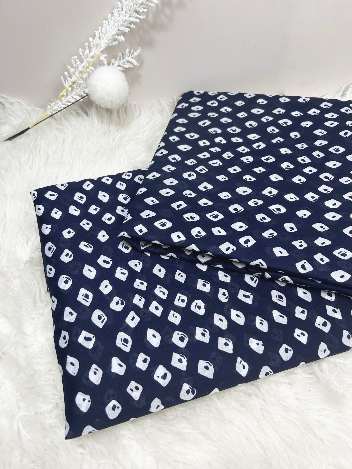 2Piece – Printed Lawn L2P1004