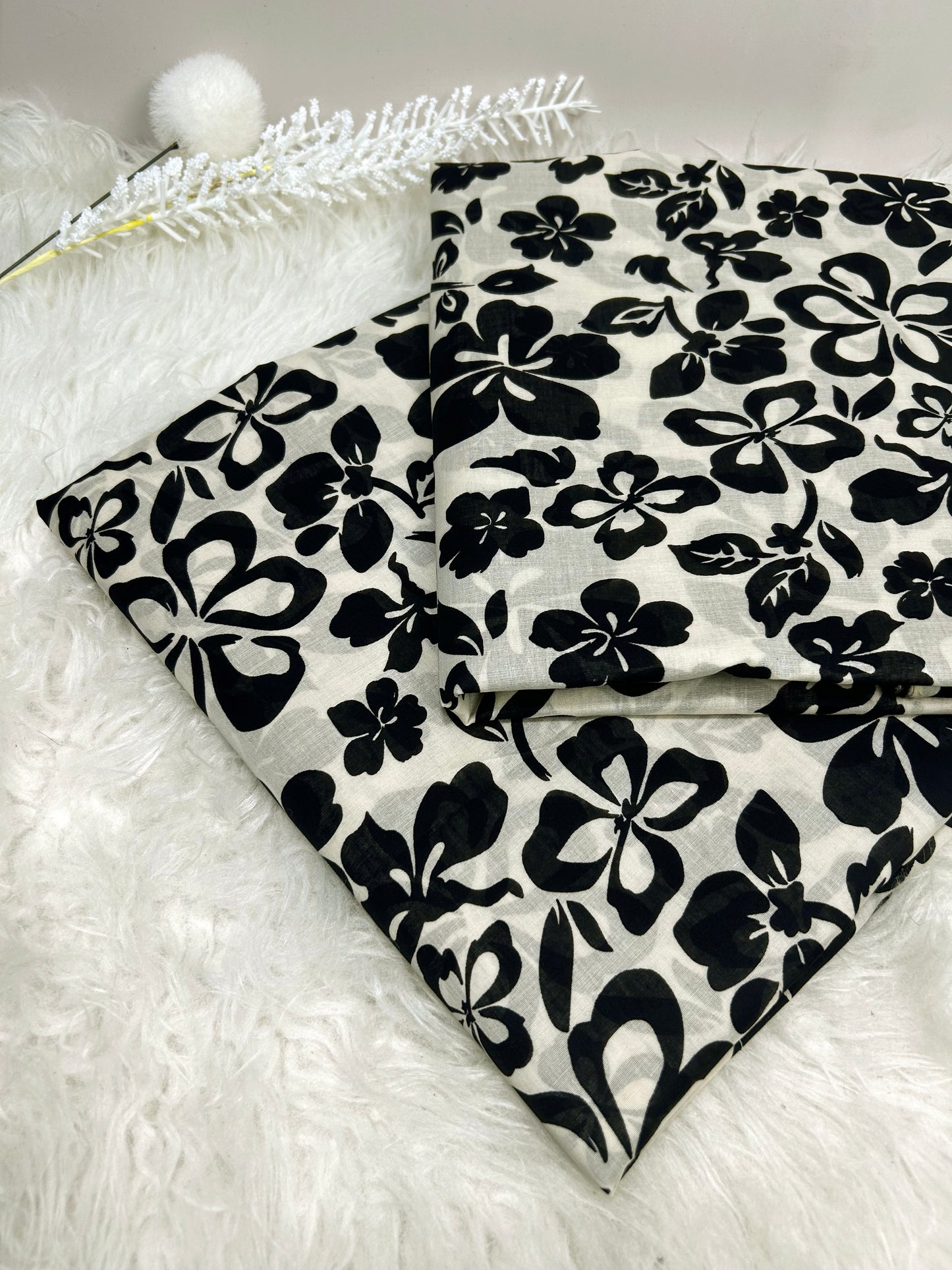 2Piece – Printed Lawn L2P1005