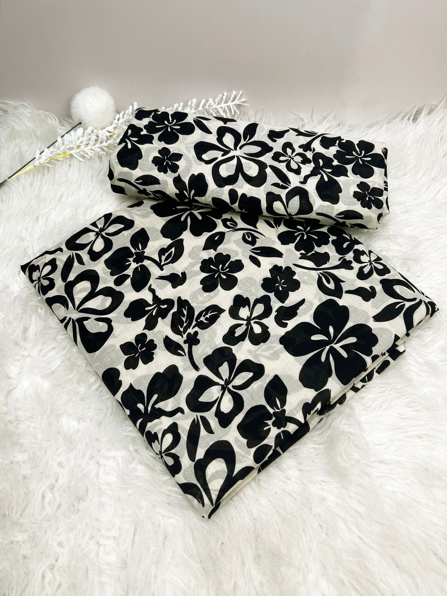 2Piece – Printed Lawn L2P1005