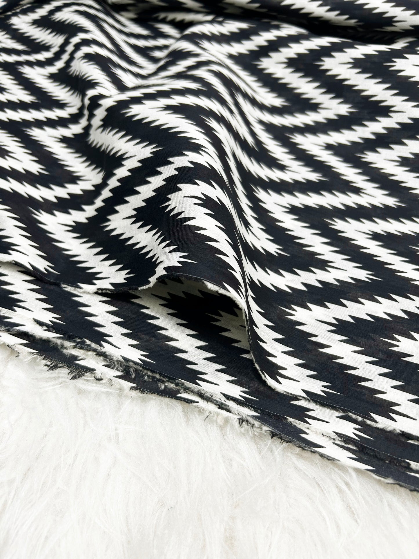 2Piece – Printed Lawn L2P1008