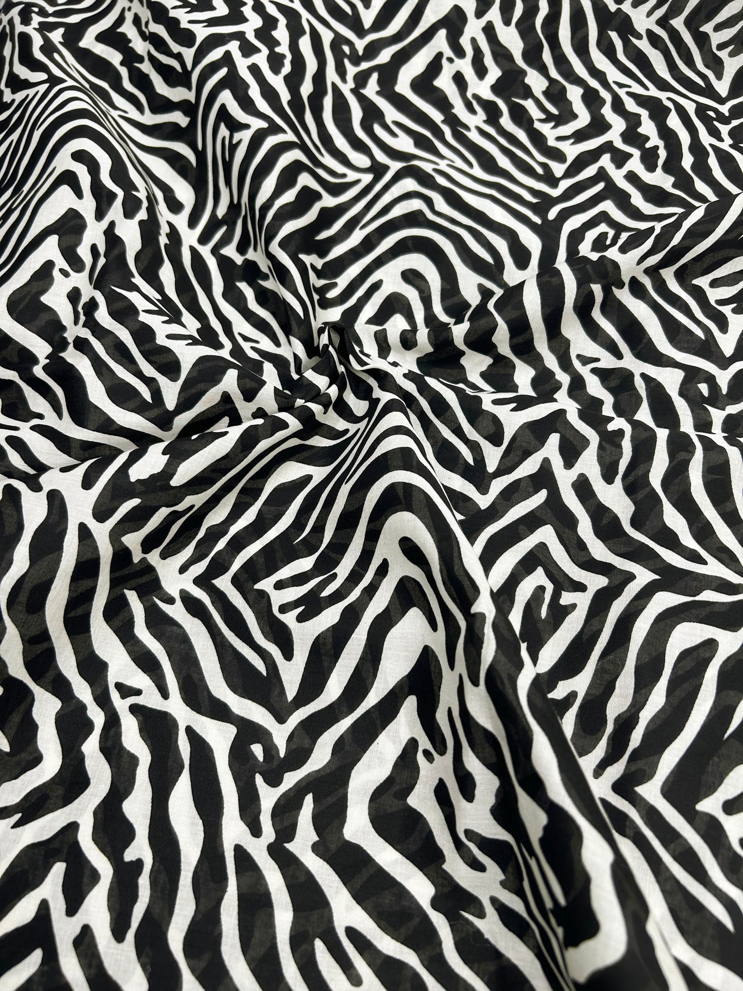 2Piece – Printed Lawn L2P1011