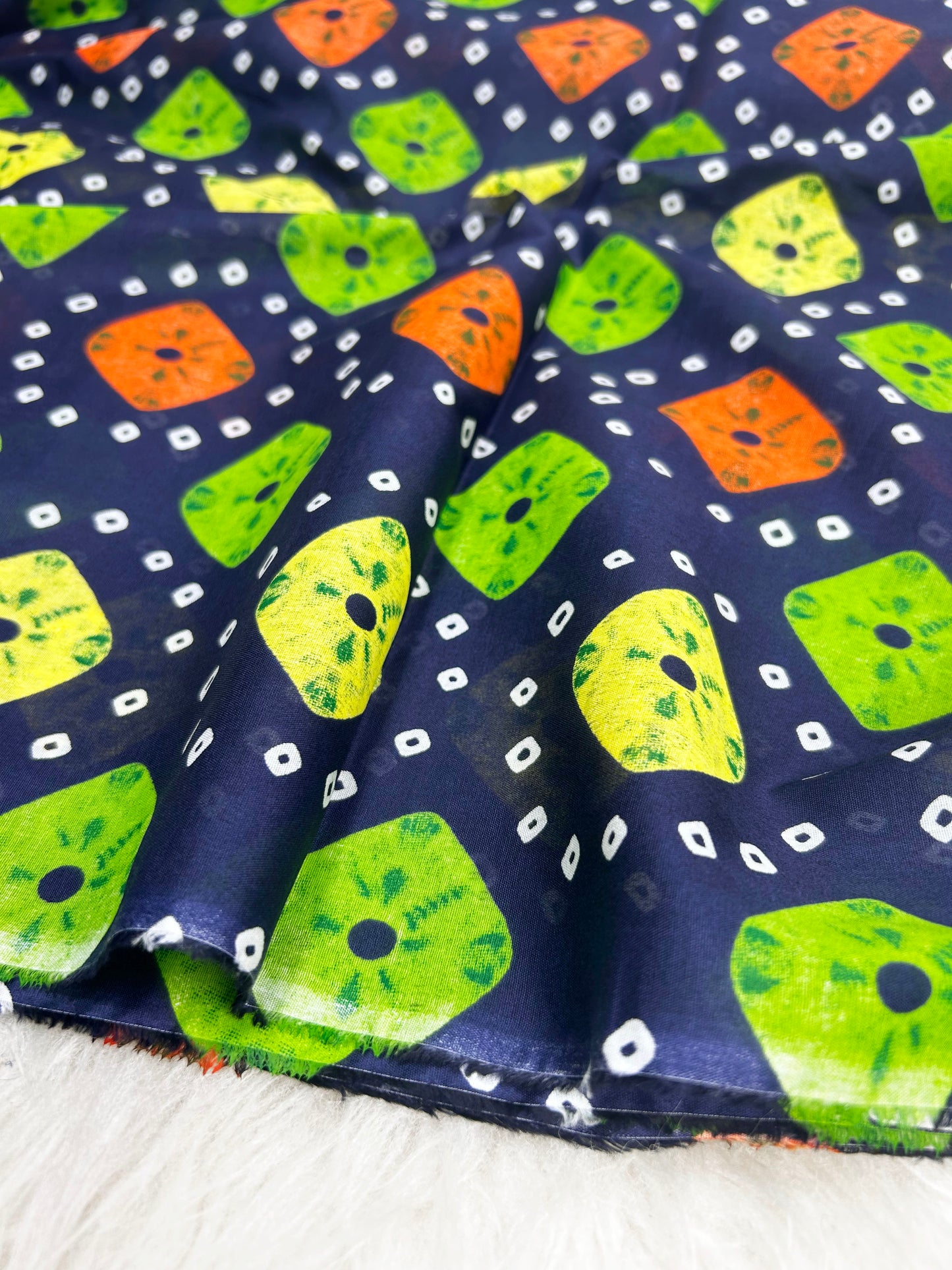 2Piece – Printed Lawn L2P1021