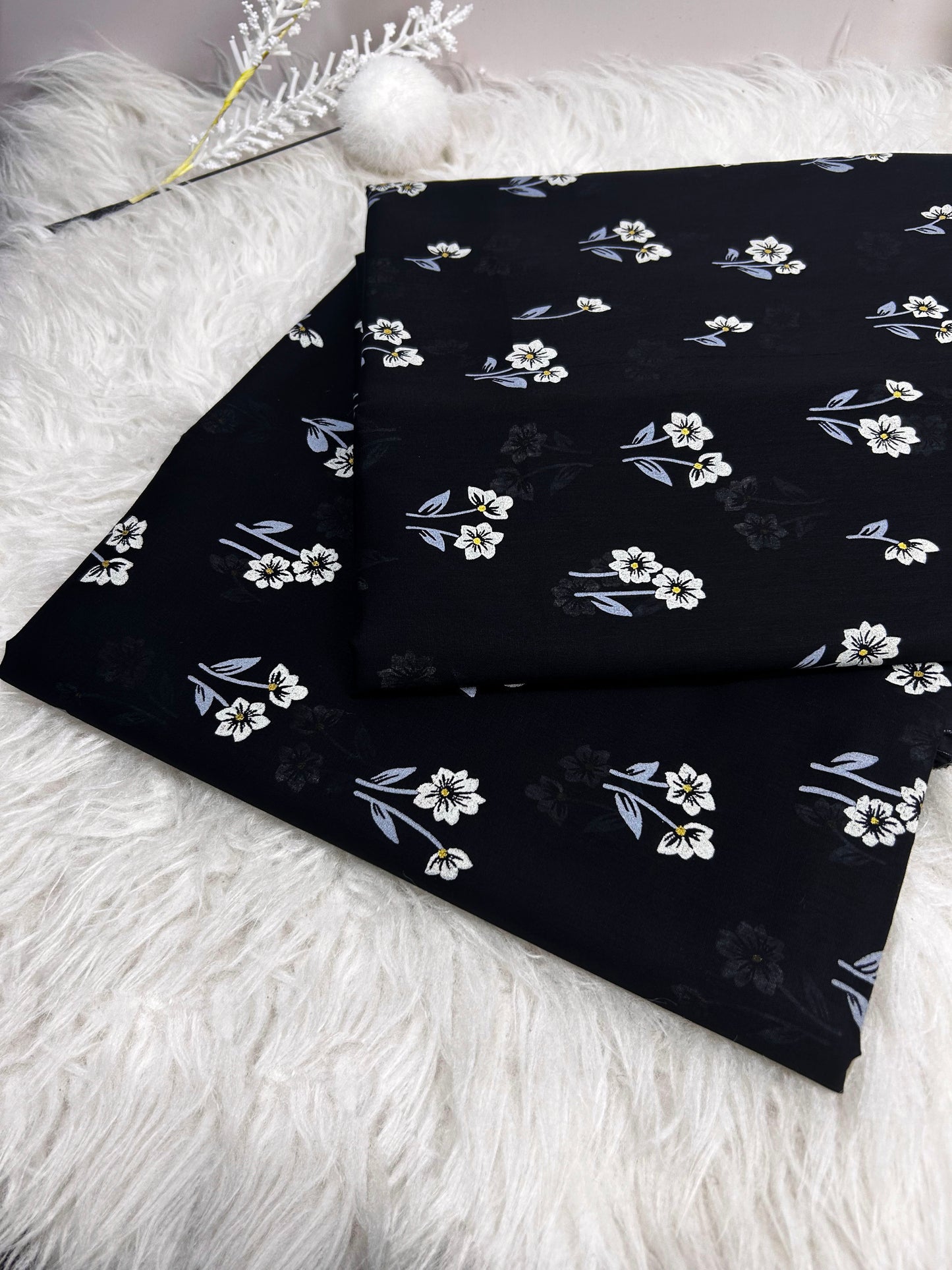 2Piece – Printed Lawn L2P1023