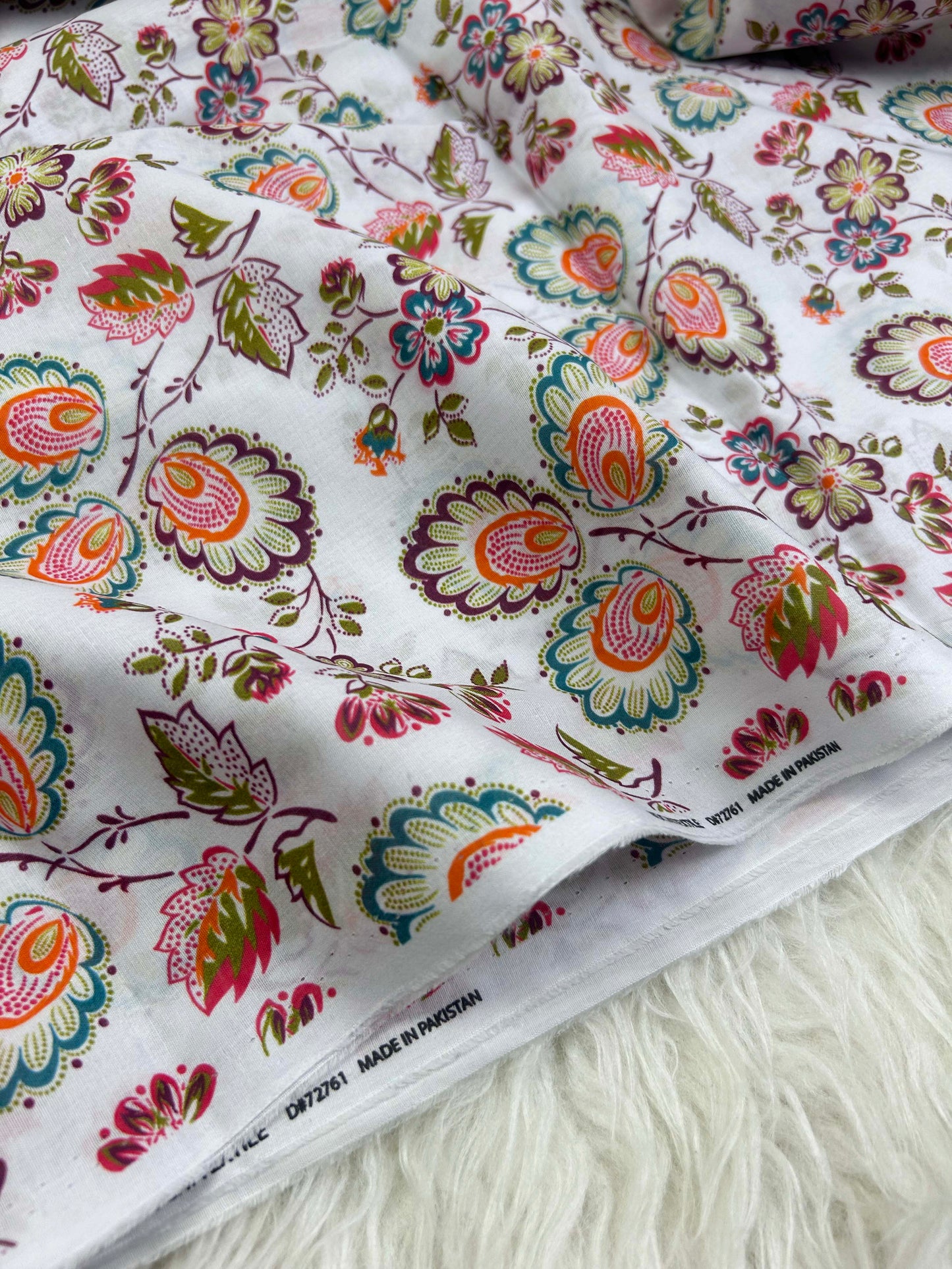 2Piece – Printed Lawn L2P1039