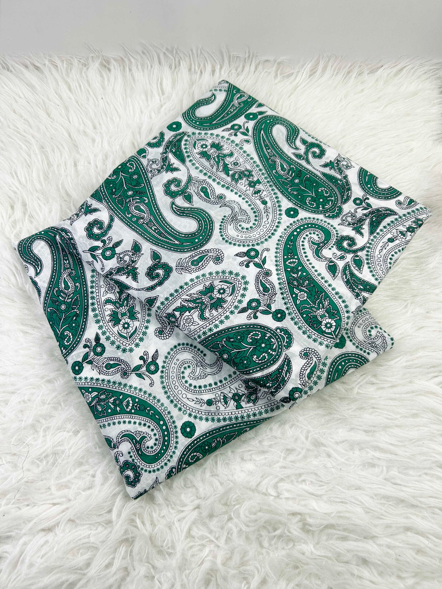 2Piece – Printed Lawn L2P1048