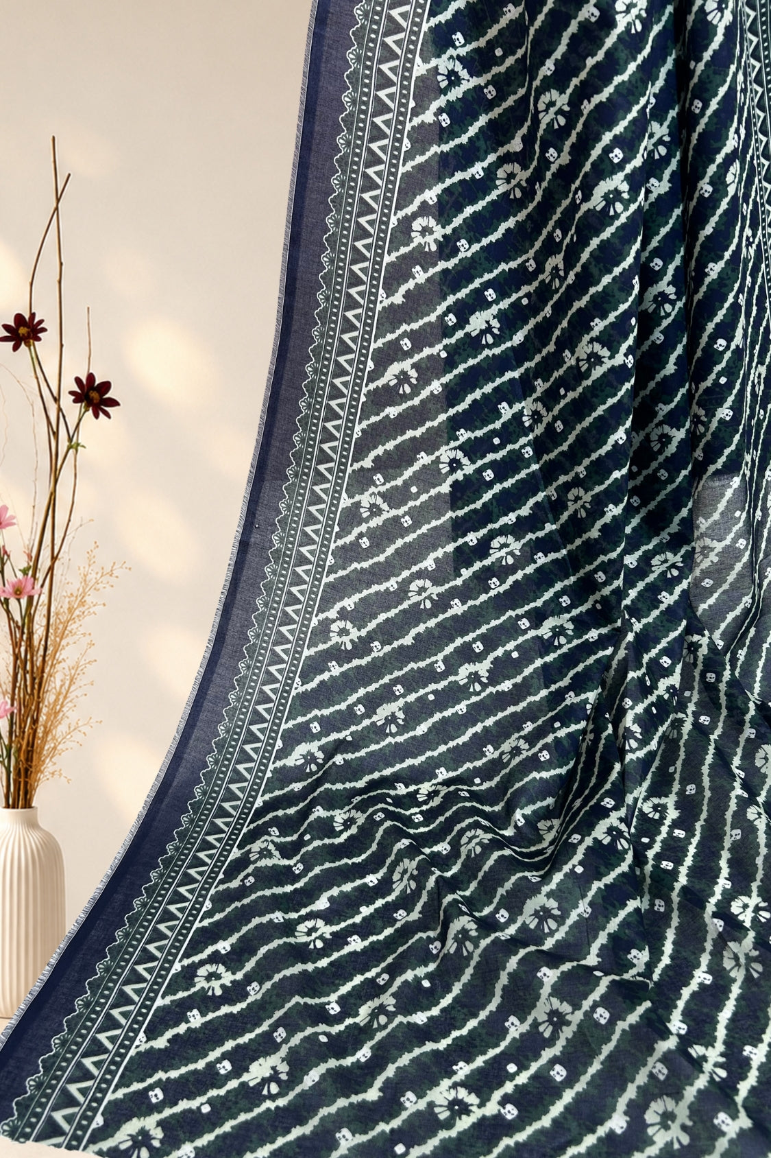 3PC-Lawn Printed Suit 3PLBS05